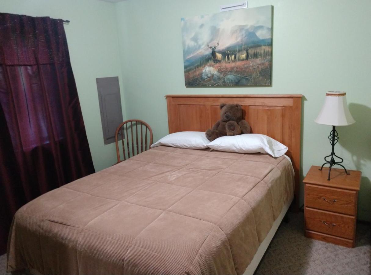 פקווד Hall Creek Cabin מראה חיצוני תמונה
